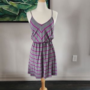 Mossimo gray and pink chevron summer dress